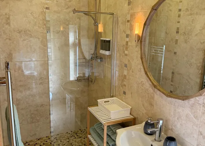 Country * ウェックスフォード